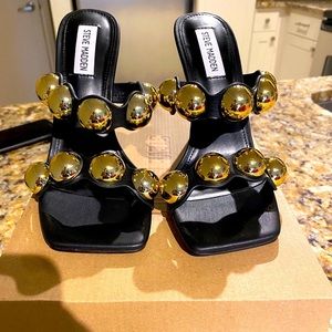 Steve Madden “Jovanni”